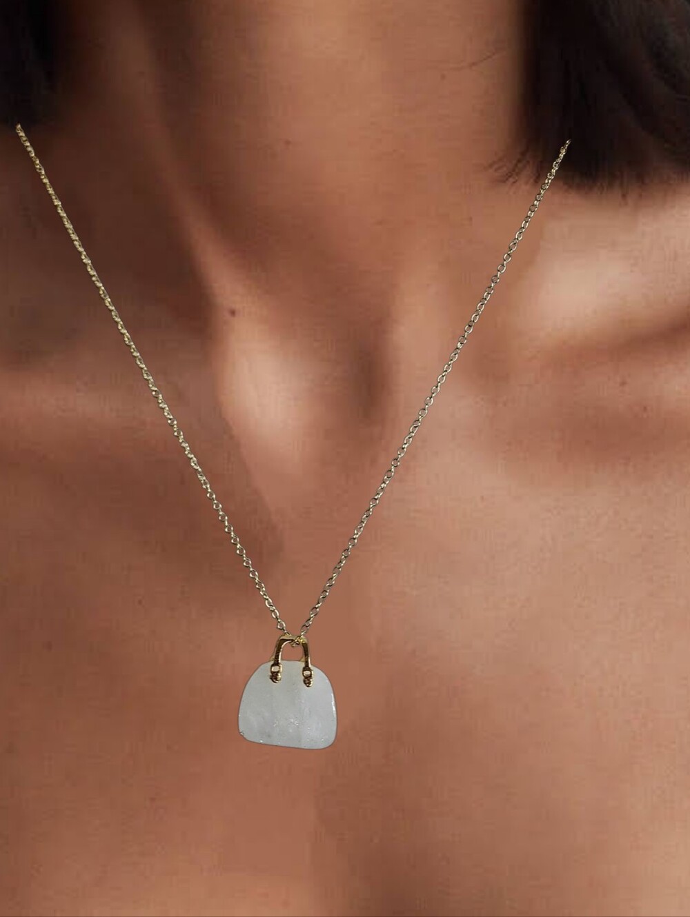 Natural White Quartz Handbag Pendant Necklace Gold Tone Chain. NWOT